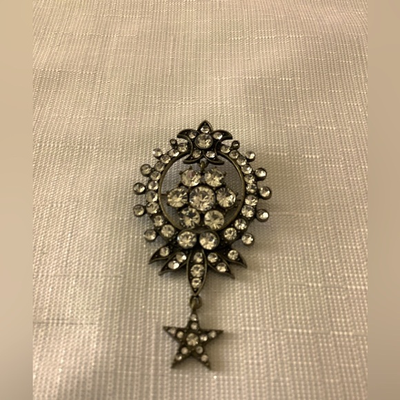 Clear Crystal Rhinestone Brooch - Picture 1 of 2